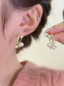 Fashion Versatile High-Quality Faux Pearl Crystal Earrings, New Cross Design, Daily Wear, Perfect Holiday Gift, Casual Style, All Seasons, Trendy Unique Wedding Earrings