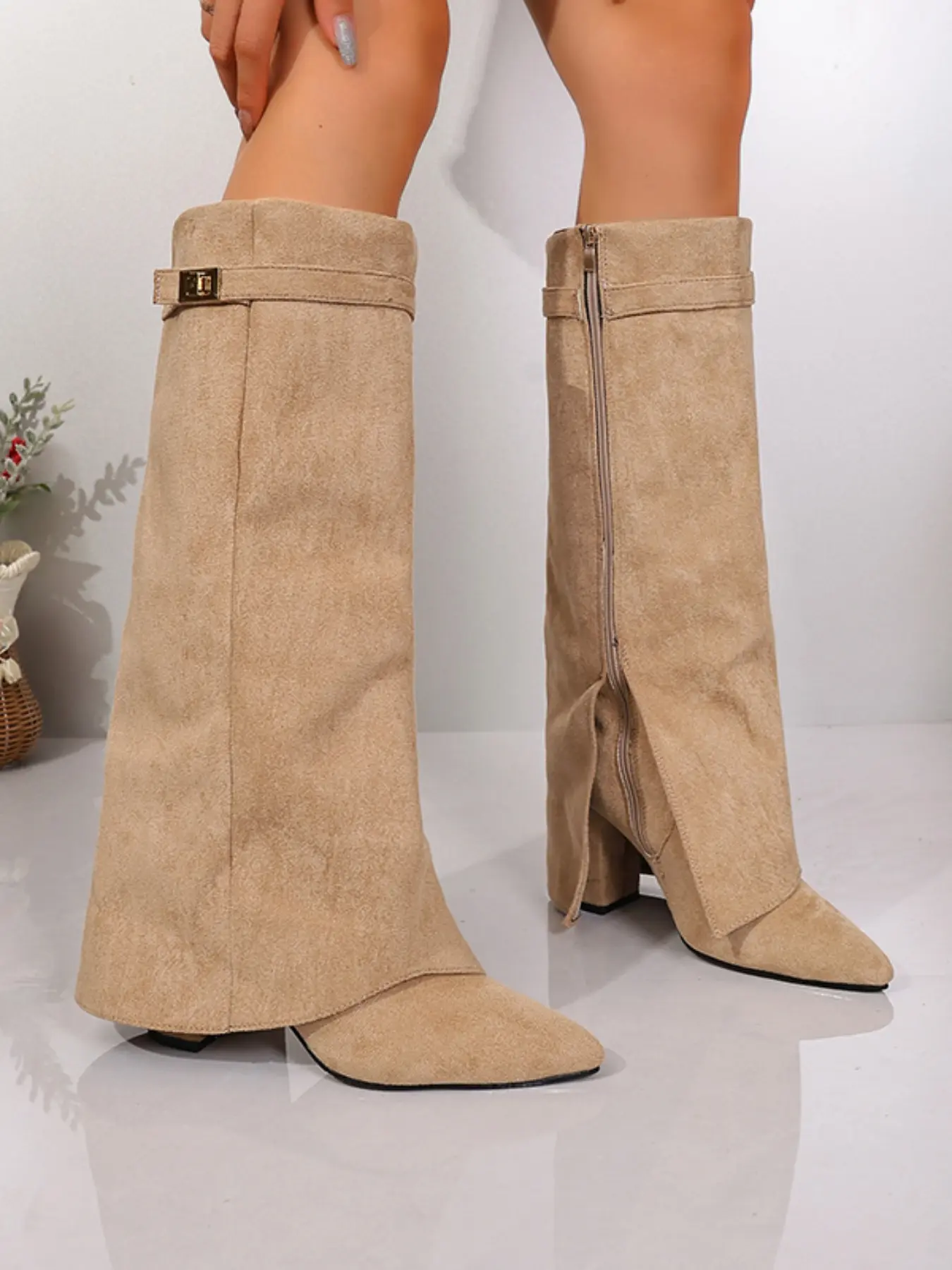Women's Knee-High Soft Suede Fashion Boots, Elegant Style, Available in Two Colors, Perfect for Casual and Party Wear, Comfortable Fit Design, Footwear