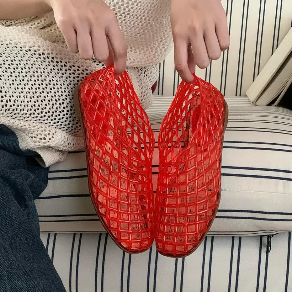 XUNBAI Women's Closed-Toe Hollow Mesh Jelly Shoes, Slip-On Crystal Casual Slippers, Summer Indoor Home & Beach Walking Footwear (hollow mesh slippers, jelly shoes for women)