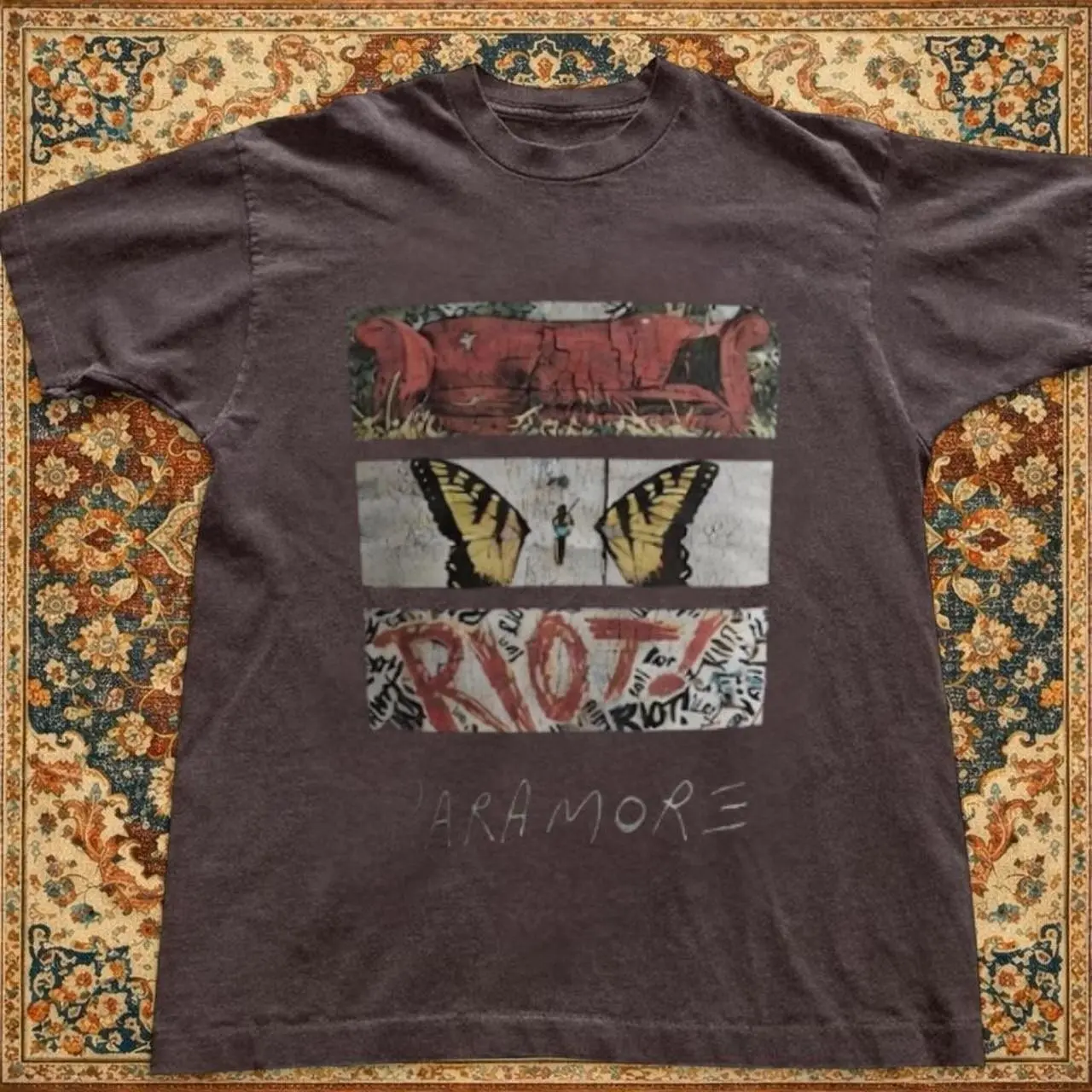 Paramore Riot Band Graphic Tee, Unisex Vintage Inspired Rock Music T-Shirt, Short Sleeve Casual Shirt for Concerts, Music Fans and Everyday Streetwear