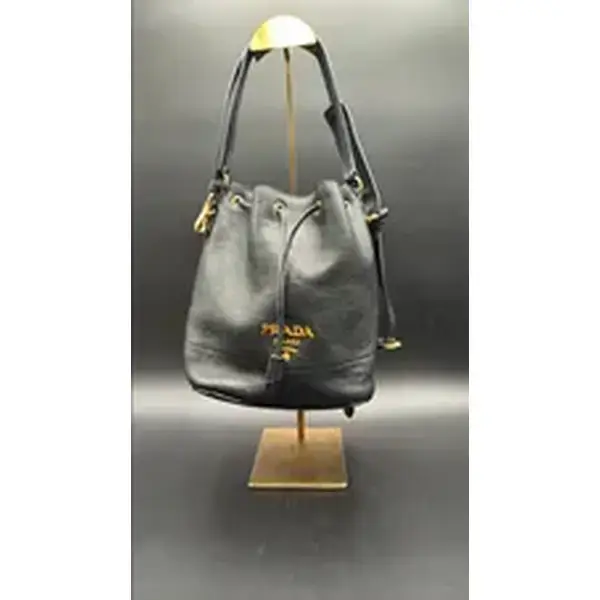Pre-owned PRADA Leather Luxury Bags & Accessories Milano Vitello Daino Bucket Bag, Black Date Code: 31VT. Entrupy ID: T6DCX6Q.