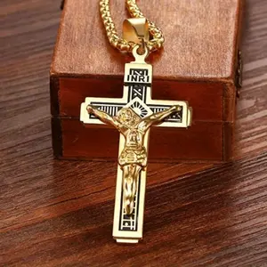 Retro Trend Men's Cross Jesus Stainless Steel Necklace, Christian Faith Gift, Anti-fading Bible Prayer Pendant, Spiritual Accessory for Daily and Special Occasions, Classic and Fashionable Design