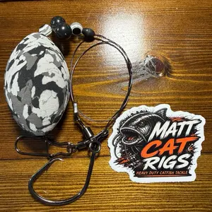 XL Matt Cat Rig Black Camo EVA Foam Egg Float with 10/0 Tournament Circle Hook