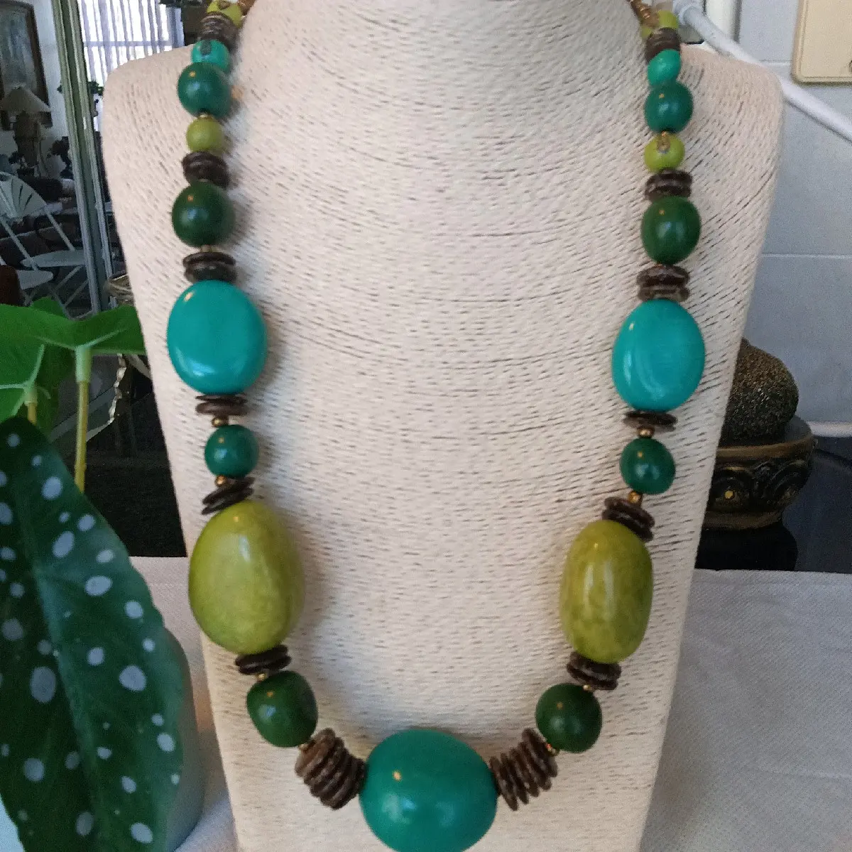 Artisanal Tagua Nut Necklace Multicolor, handmade in Ecuador