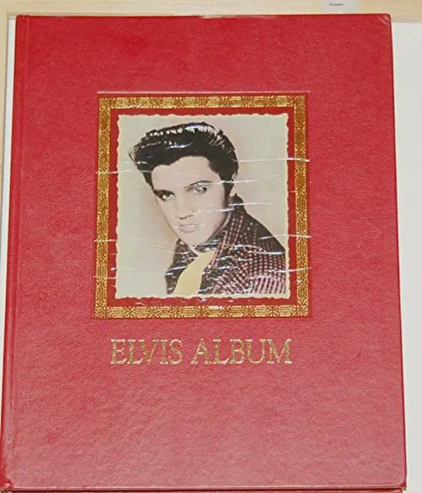 Used Elvis Album - Unknown Author, Hardcover English Book (Humanities & Social Sciences, History & Culture Category)