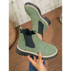 Women’s fashionable waterproof non-slip round-toe rain boots—casual, comfortable slip-on rain boots for outdoor wear, perfect for students and outdoor sports