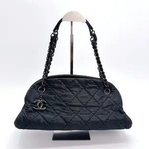Pre-owned CHANEL Leather Shoulder Bags Just Mademoiselle Bowling Bag