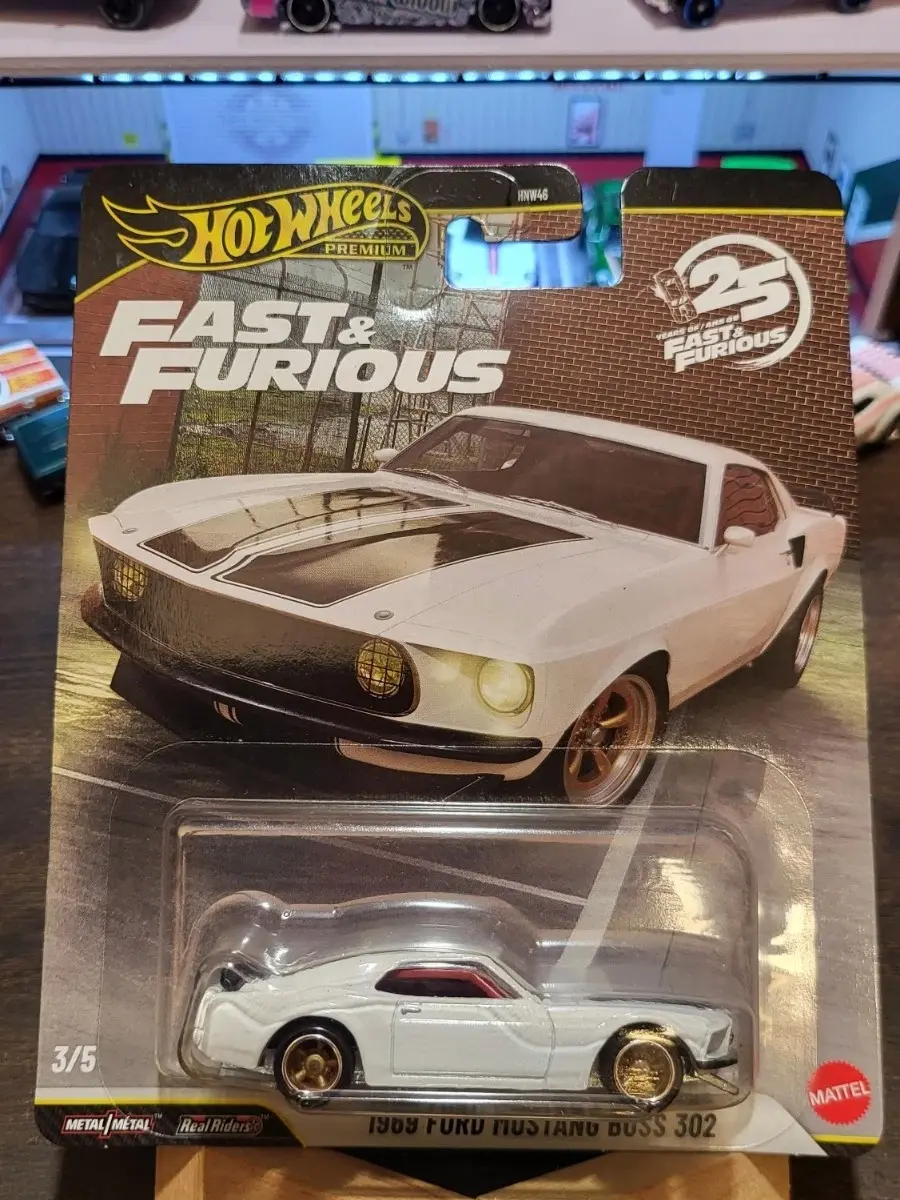 Hot Wheels Premium 1969 Ford Mustang Boss Model Car, Fast & Furious Themed Collectible Toy Vehicle for Classic Car Enthusiasts, Model Cars