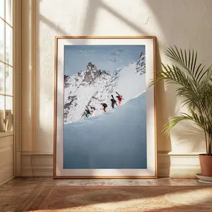 Apres Ski Retro Photography Poster, Ski Wall Art Print, Digital Download for Cabin or Home Decor