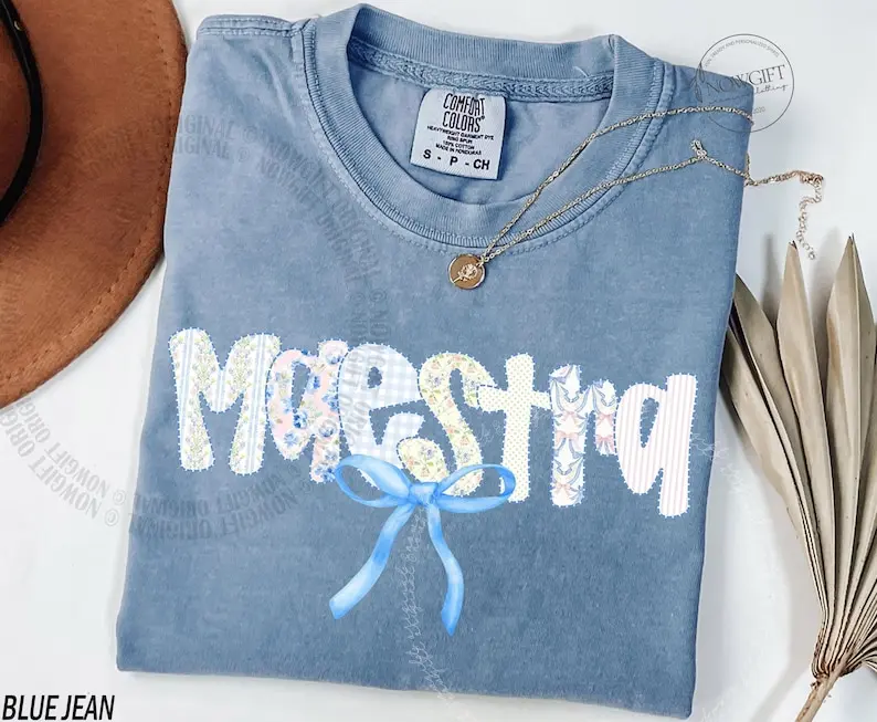 Comfort Colors® Maestra Shirt, Spanish Teacher Shirts, Maestra Shirt, Bilingual Teacher Gift, Coquette Bow Floral Shirt, Teacher Shirt,