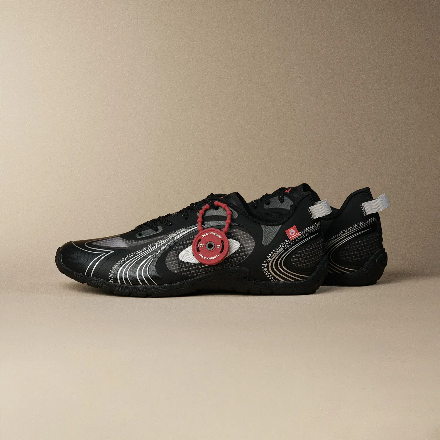 OLD ORDER Turbo GYM Track Black Training Sneakers Unisex Breathable Mesh Flat Sole Retro German Trainer for Gym Workouts and Everyday Wear