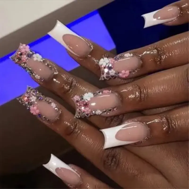 10 pieces of handmade press on Nails with pearl, flowers and rhinestones French Manicure