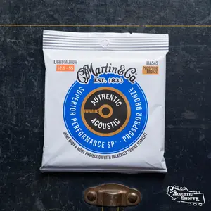 Martin Authentic Light/Medium Acoustic SP Guitar Strings - 41Y18MA545