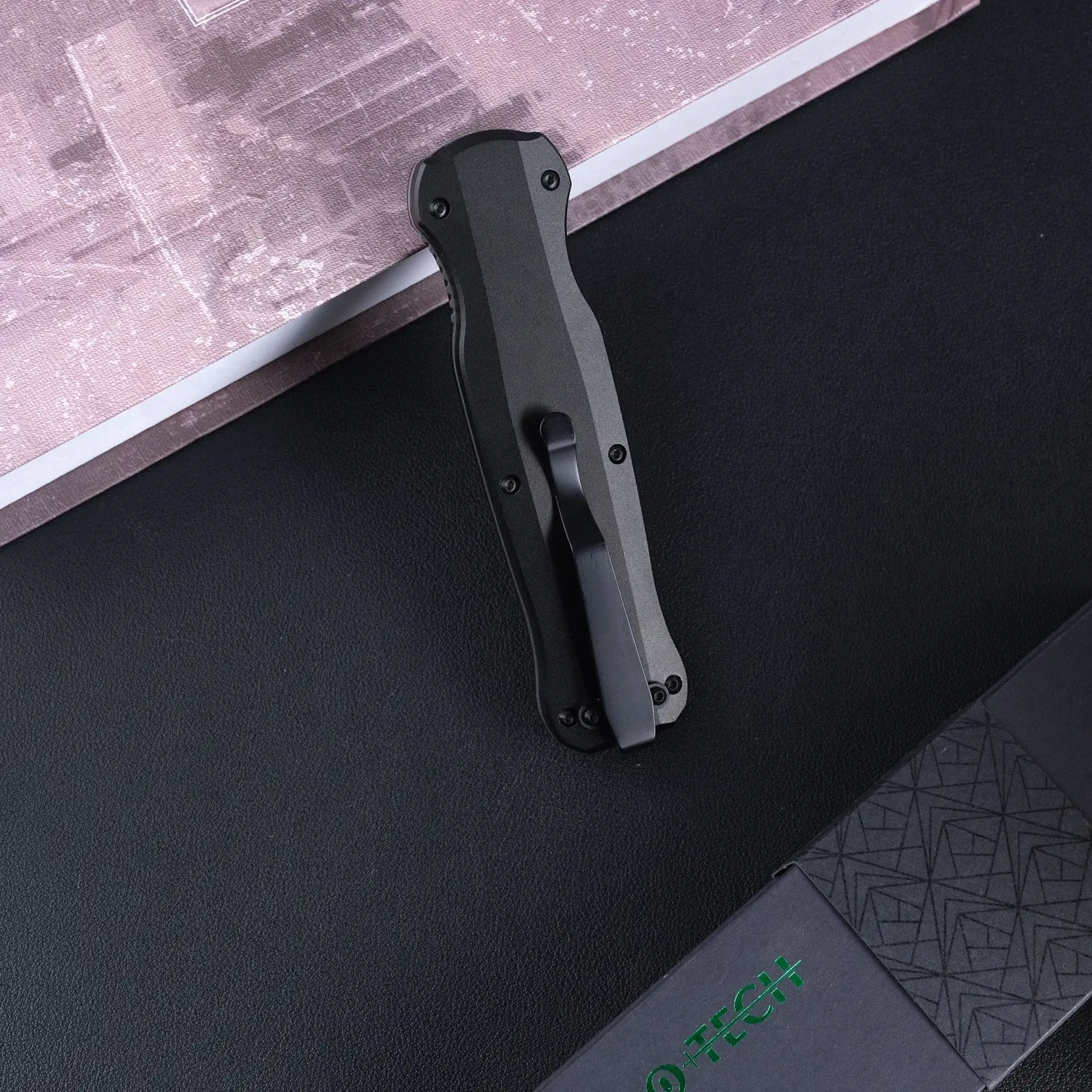 Outdoor folding knife, portable tool, pure aluminum handle, D2 high hardness corrosion-resistant steel, EDC tool for driving, camping, fishing, the best gift.