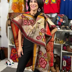 Ponchos de $49 - Artisanal Handcrafted Mexican Poncho Gaban One Size Fits All Versatile for Casual & Formal Wear Unique Designs All Seasons Wear capa