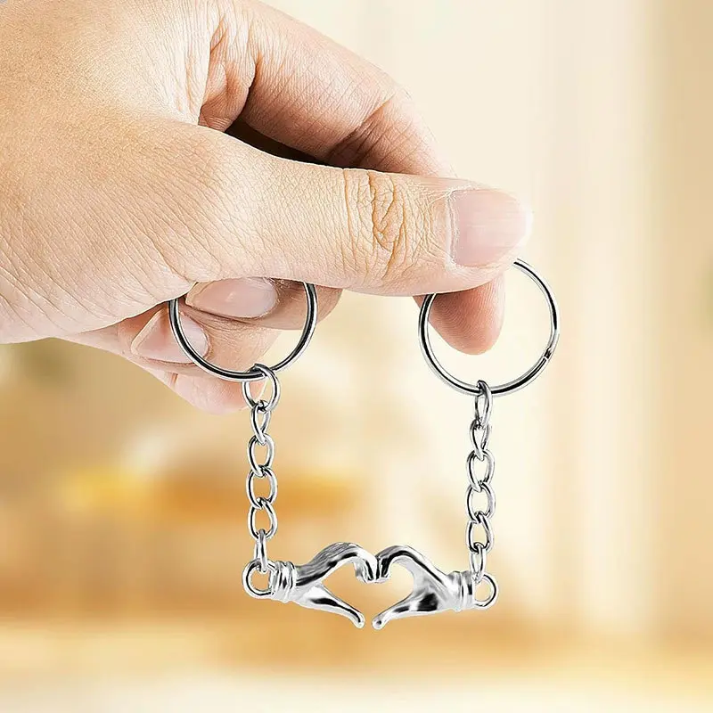 Magnetic Hand Gesture Keychain Set for Couples, 2-Piece Boho Metal Alloy Heart Charms, Cute Romantic Gift for Anniversary & Valentine's Day, Romance, Cute Keychains, Durable, Double Ring, Love, Bohemian Style Keychains