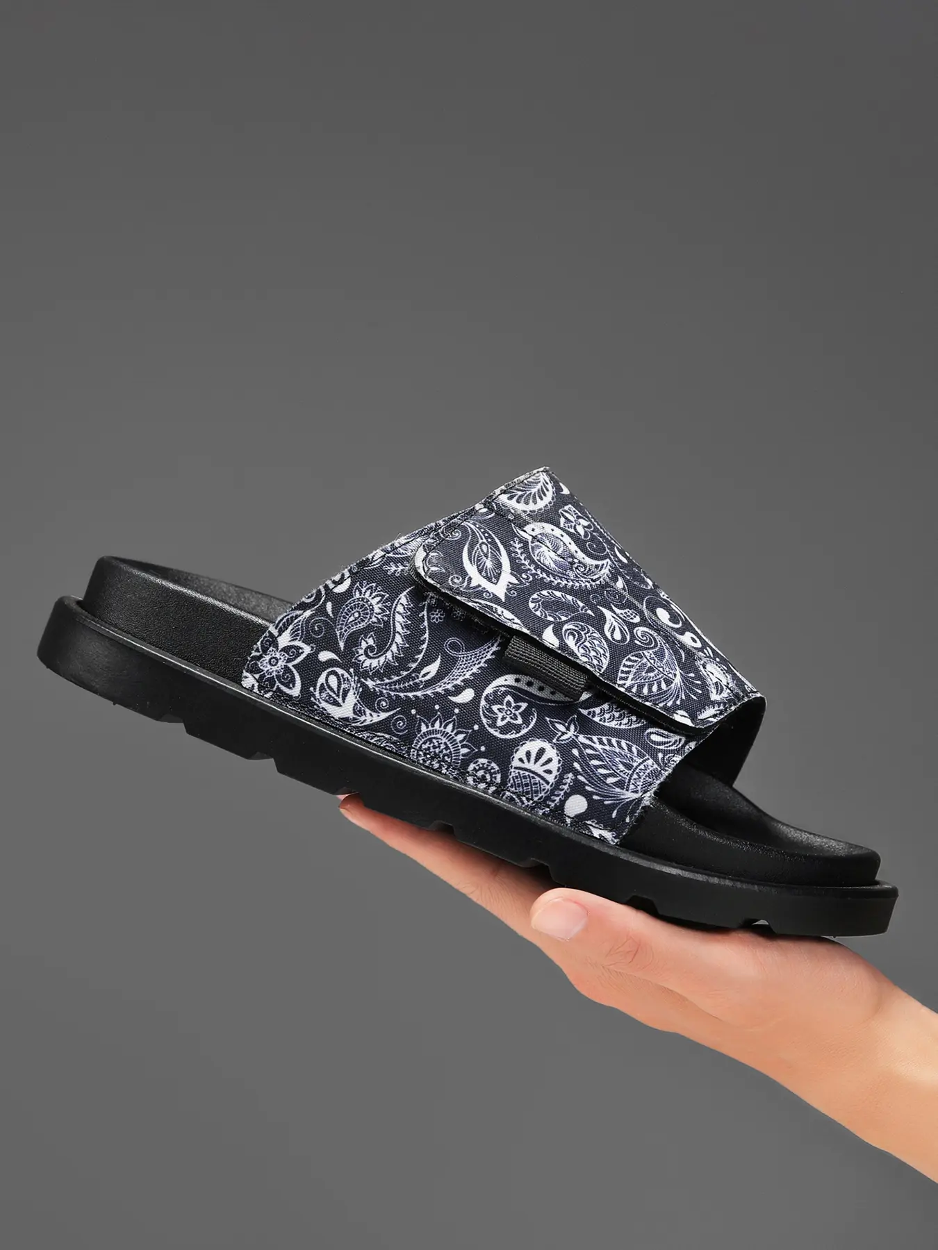 Vintage Paisley printed slippers men 's slippers upper adjustable beach sandals