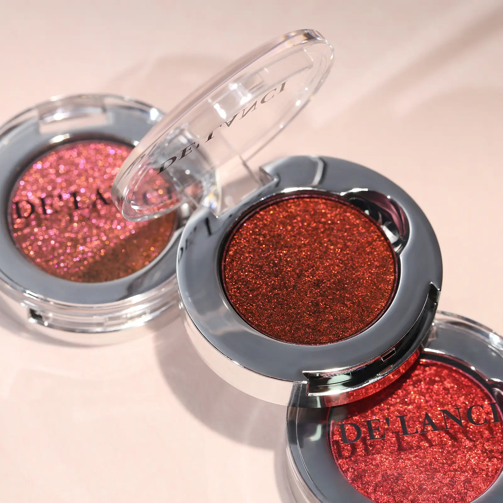 DE'LANCI Crimson Ember 3-Shade Metallic Eyeshadow Palette, Long-Wearing Glitter Cosmetic for Gothic Makeup & Vampy Aesthetic, Skinsafe No Talc, Eye Makeup Products, High Pigment, Halloween Makeup