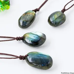 Women's Natural Labradorite Moonstone Pendant Necklace - Polished Crystal Therapy Charm, Palm Stone Jewelry for Stress & Anxiety Relief