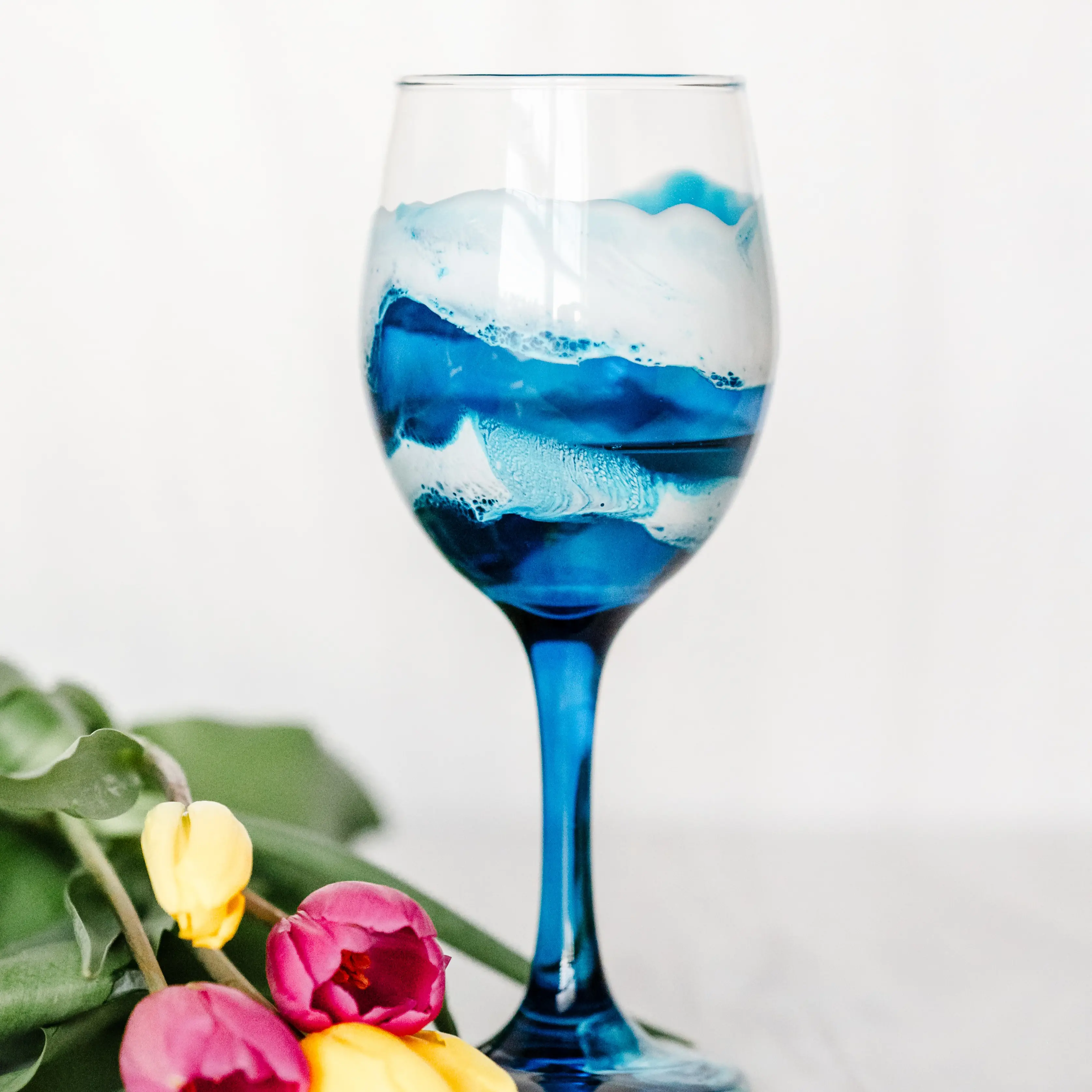 Schafer Art Studio Hand-Painted Ocean Theme Wine Glass 14 oz with Stem Drinkware