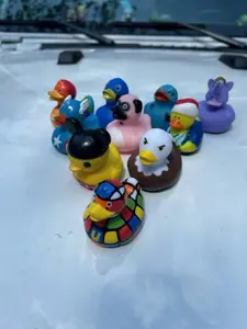 100 assorted rubber ducks