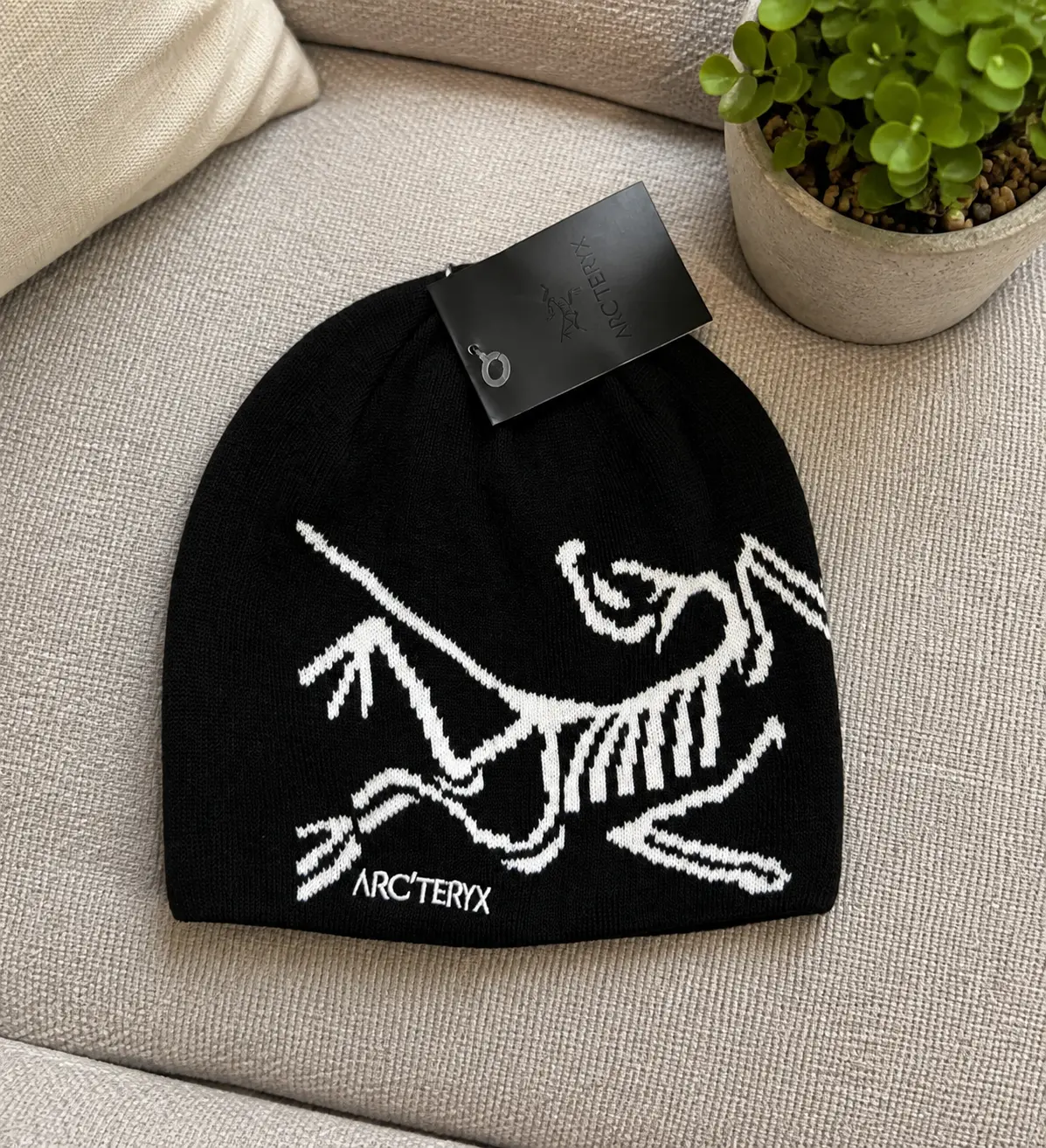 NWT Arc'teryx Bird Beanie Black, Skeleton Bird Fossil Knit Hat, Vintage Y2K Gorpcore Outdoor Streetwear Winter Cap