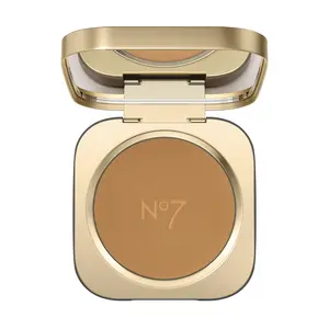 No7 Pro Artist Soft Glow Bronzer Powder - Lightweight, Buildable Matte Bronzer for Natural, Sun-Kissed Warmth - Silky, Sculpting Powder for Shine-Free Finish - Medium Glow (9g)