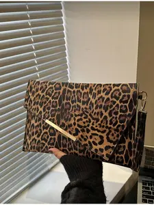 Elegant Women Clutch Purse Crocodile Embossed Evening Handbag Handheld Bag Purse for Wedding Party Ball Gown Prom Accessories