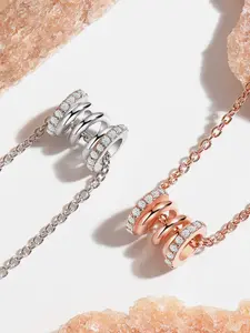 Pendant clavicle chain rotating small waist necklace, very suitable for holiday weddings, banquets, and parties, back-to-school season, Thanksgiving, Oktoberfest, carnival, Halloween, Christmas, Black Friday gifts