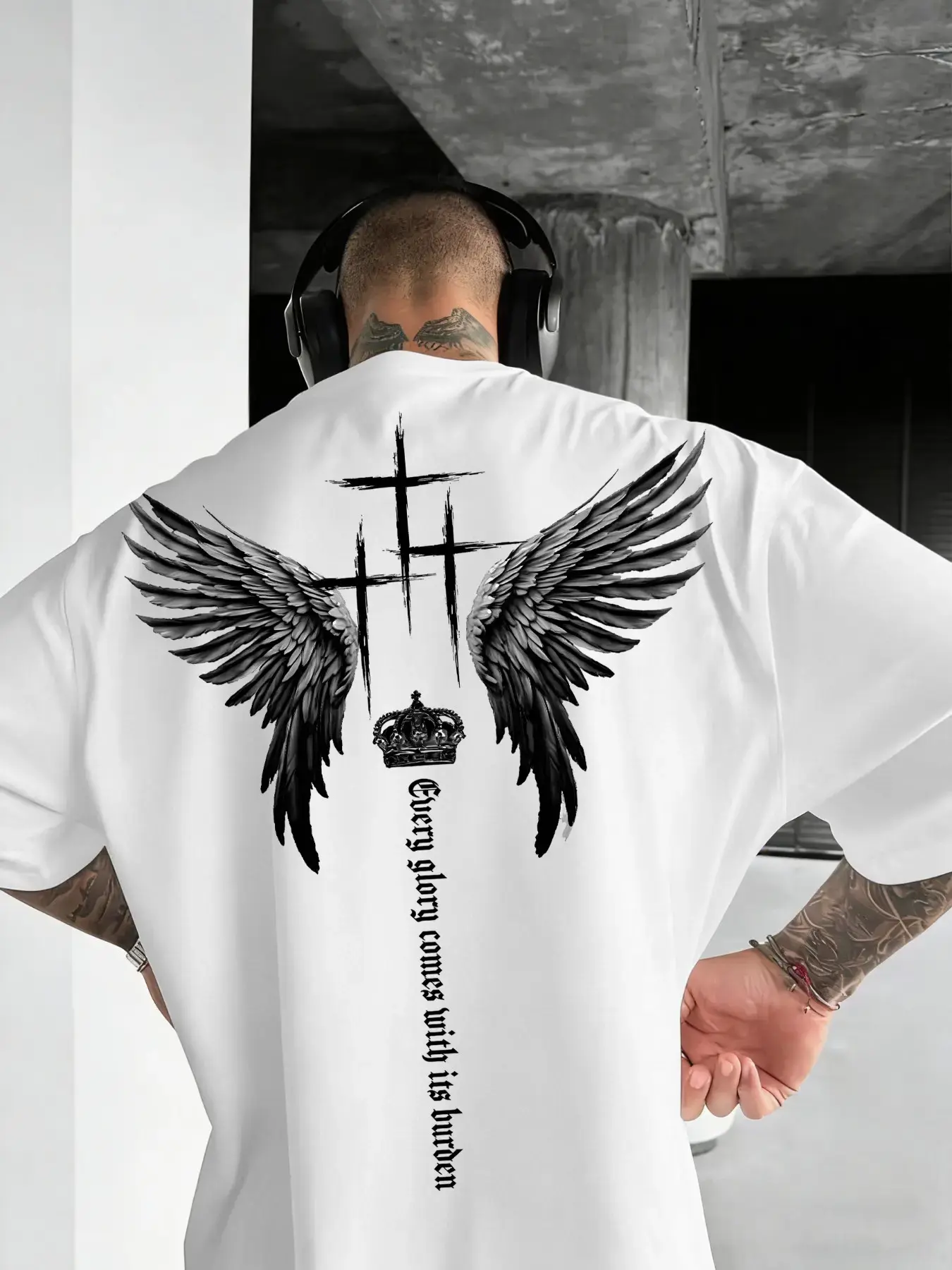 Men's Glory & Weight Saint Wing Cross Faith Print Short Sleeve T-Shirt, Seamless Loose Fit for Daily, Casual, Streetwear, Street Style, Summer Essential, Menswear