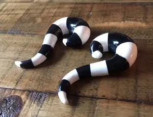 PAIR of Stunning Hypnotica Black Horn & White Tapers Beetlejuice Beetlegeuse Jewelry Only 7/16" Left In Stock!
