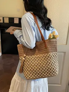 Large Capacity Straw Tote Bag, Perfect for Beach, Travel, and Daily Use, Stylish Boho Design, Ideal for All Occasions