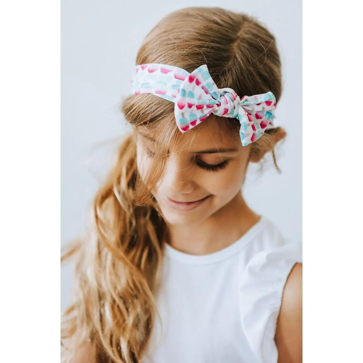 Red, White & Cute Nylon Bow Headwrap For Toddler & Kids - Non-Slip Hairband - Girls Hair Accessory For Daily & Party Use - Kids Fashion