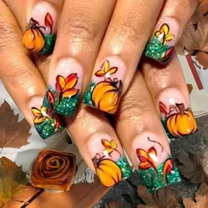 24pcs Short Sparkle Nail Art Set, Nail Art Design, Glitter Decorative Nails, Glossy Glitter Nails, Easy Wear Manicure Kit, Perfect for Party and Daily Use