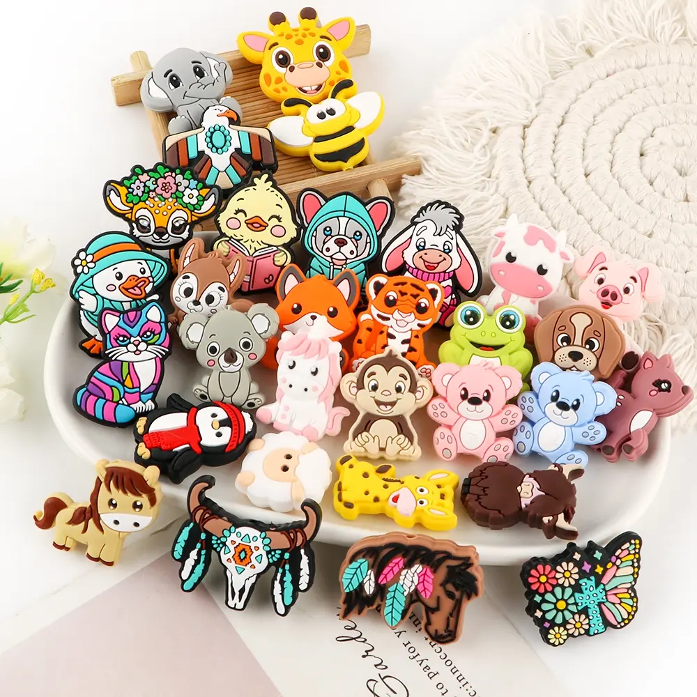 5 pieces per bag of animal-themed silicone focal beads, perfect for DIY crafts like DIY Beading Accessories, phone charms, beaded pens, keychains, and backpack accessories, Diy Craft Embellishments