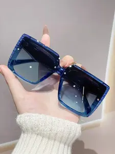 Oversized Gradient Square Sunglasses