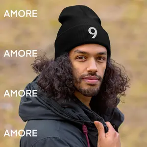 Amore 9 Beanie