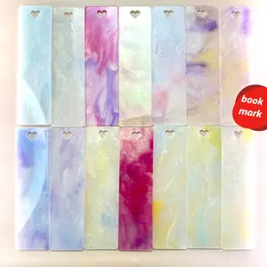 30pcs random color acrylic board bookmark heart-shaped button, can hang tassels, can be pasted, starry sky color scheme
