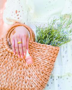 Gelish MINI All About The Pout - Light Coral Creme, Long-Lasting Soak-Off Gel, Vibrant Color, Chip-Resistant, High Shine, Professional Salon Quality, 9mL.