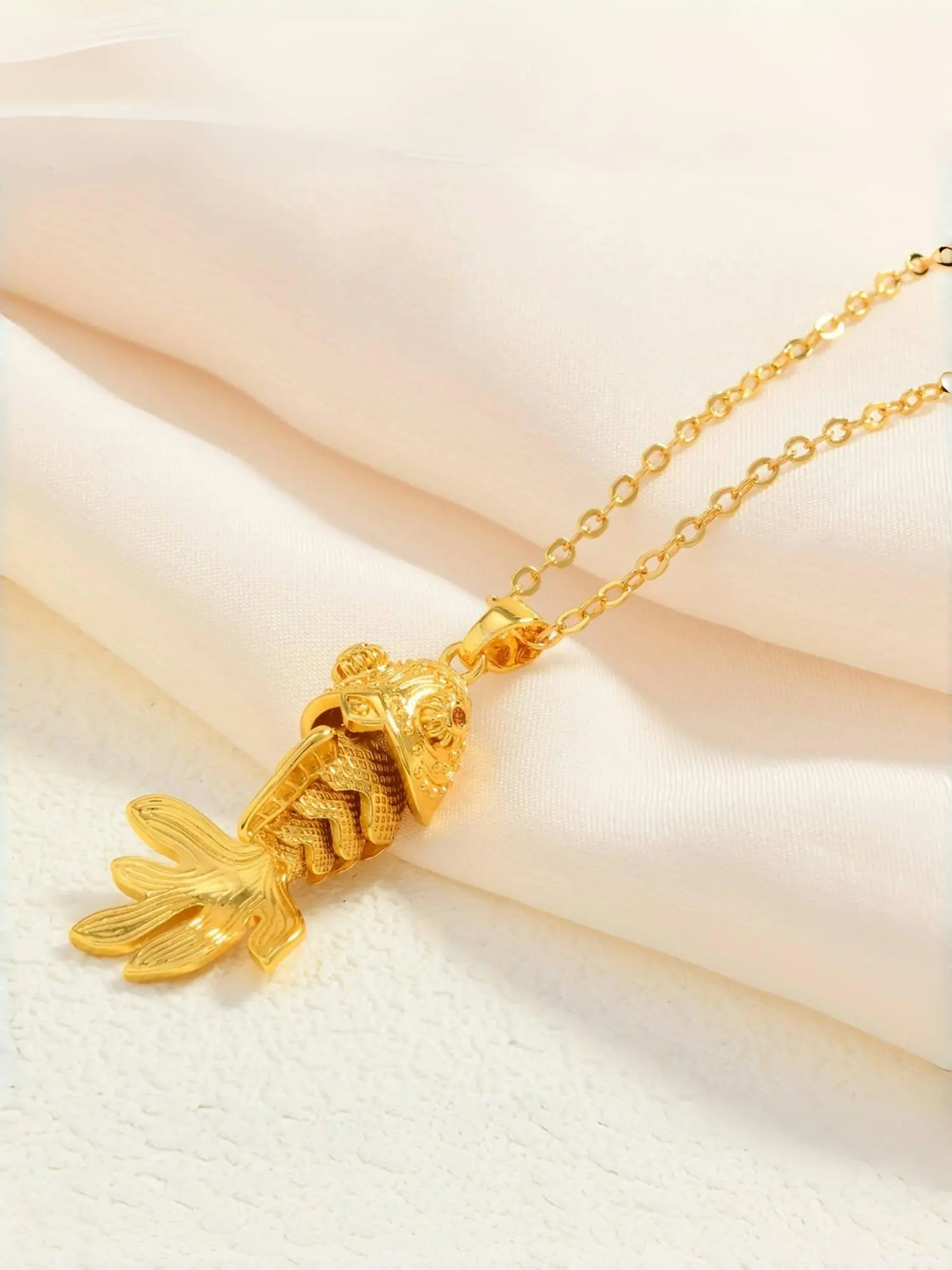 Koi Fish Design Pendant Necklace for Women, Fashion Jewelry for Party, Daily Clothing Decor, Trendy All-match & Exquisite Jewelry for Birthday Gift, Chic Gorgeous Jewelry, Fashion Jewelry Accessories