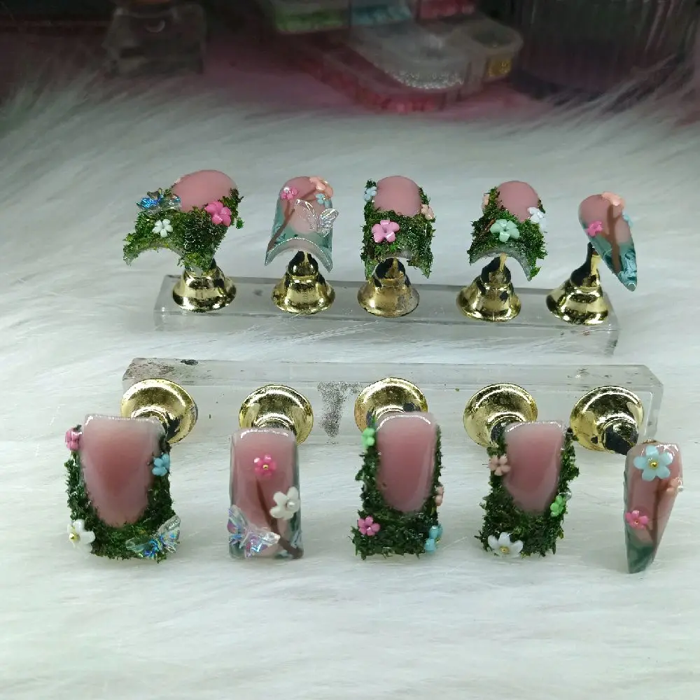 Trinity Garden Duck Press On Nail