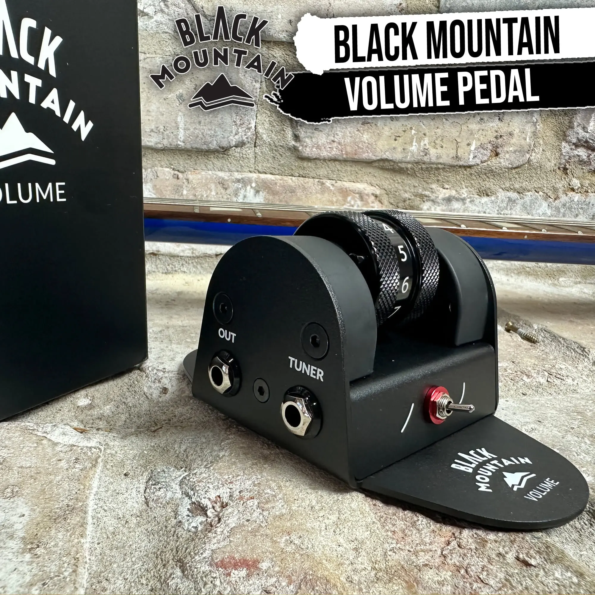 BLACK MOUNTAIN Mini Volume Pedal for Electric Guitar, Acoustic Guitar, Bass, Keyboard, and More - Small, Portable Foot Controlled With Roller Wheel