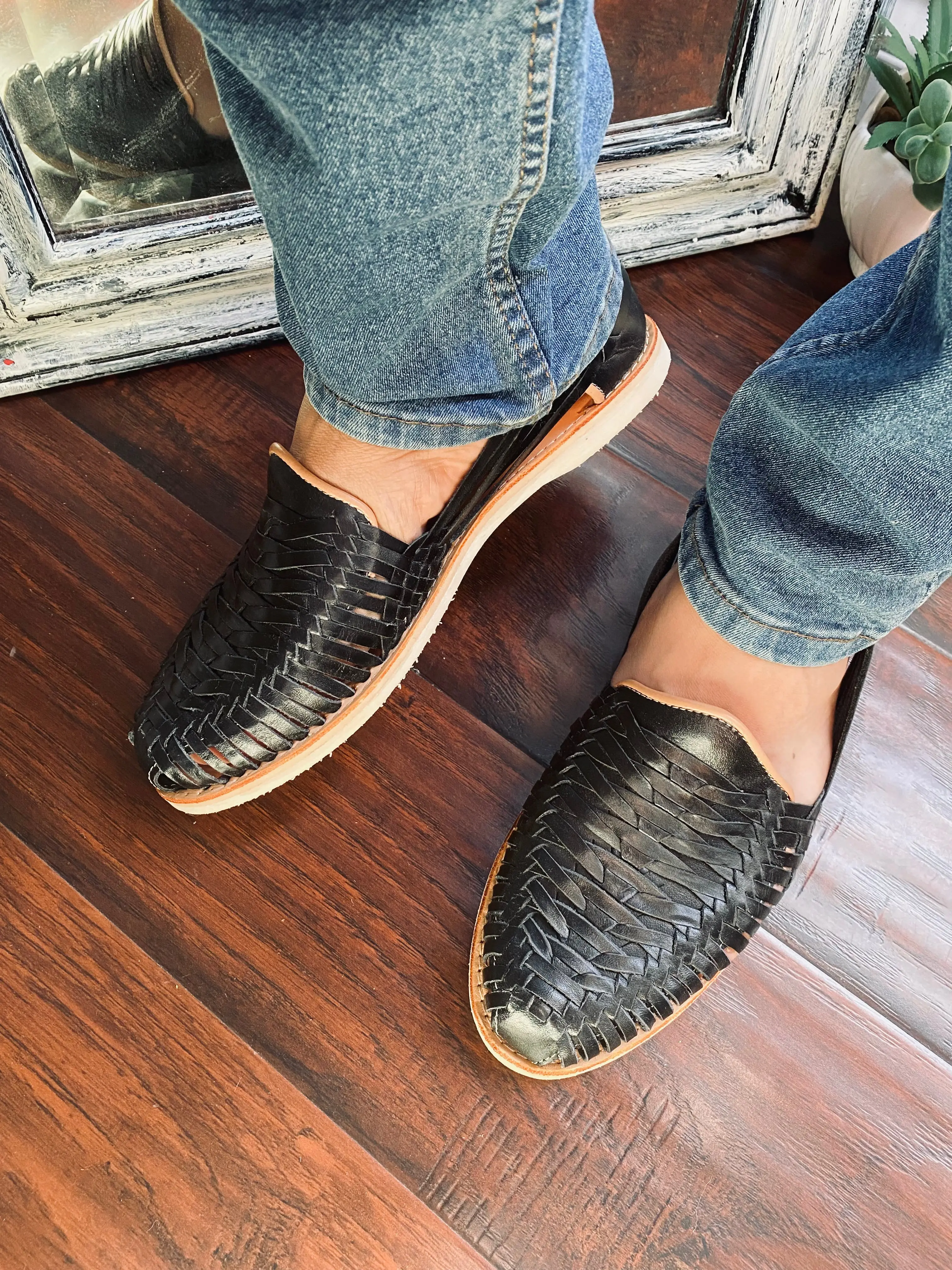 Carlos Black Natural Leather Loafers - Comfortable Half-Size Down Option for Optimal Fit