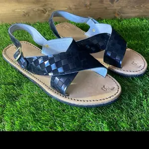 Mexican Sandals with Adjustable Straps and Comfortable Leather Insole for Everyday Wear