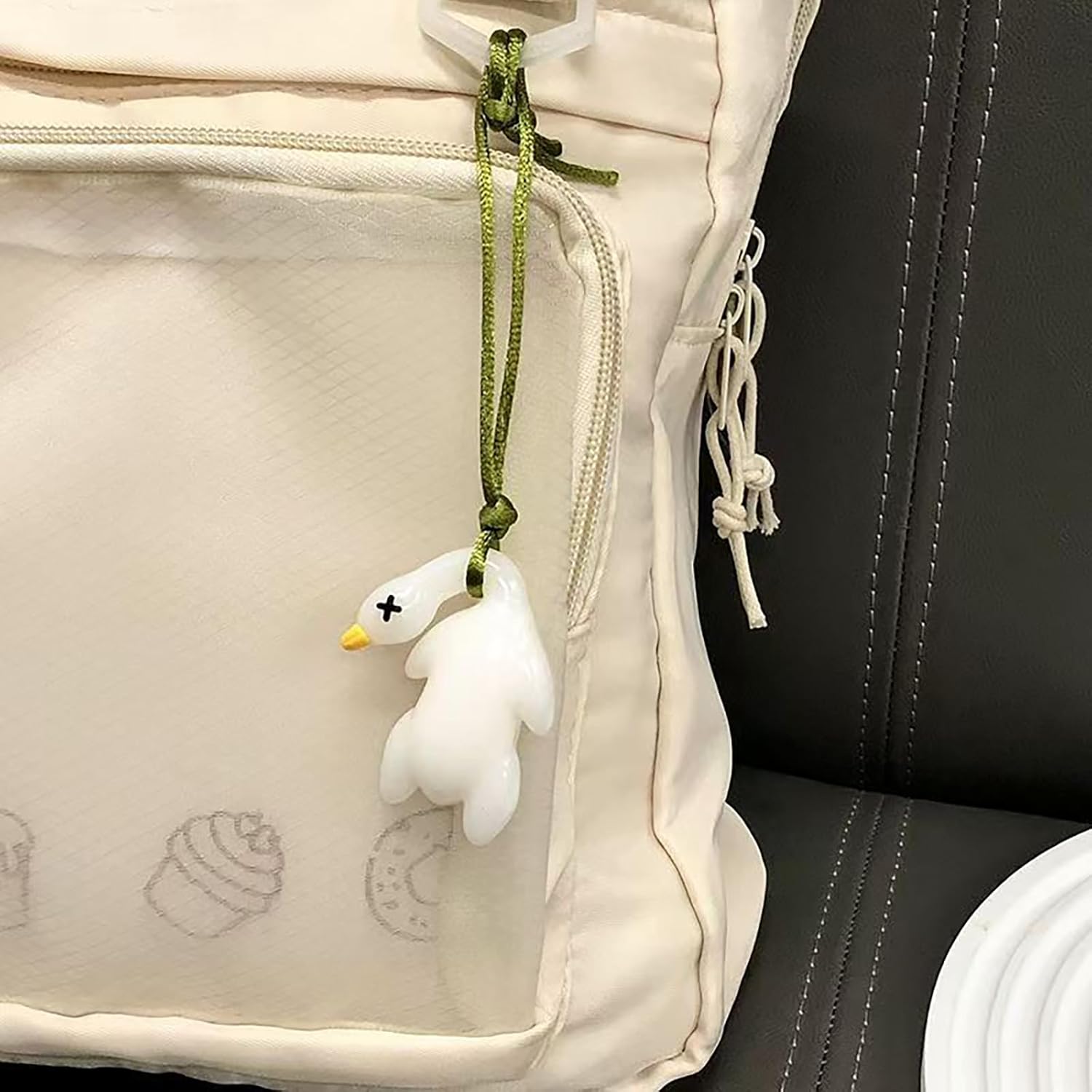 UV Color Changing Duck Decor, Sunscreen Effect Testing Reminder Pendant, Creative Car Accessories Interior Ornament for Car Bicycle Outdoor UV Color Changing Duck Decor, Sunscreen Effect Testing Reminder Pendant, Creative Car Accessories Interior Ornament for Car Bicycle Outdoor