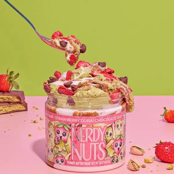 Strawberry Dubai Chocolate Bar Peanut Butter Treat