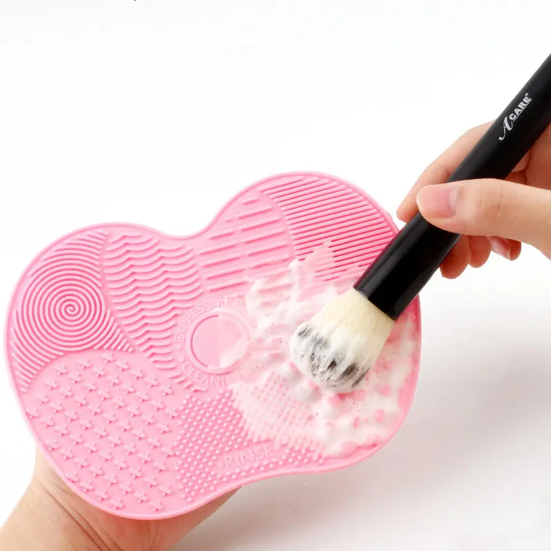 1pc Silicone Apple Brush Cleaning Mat, Portable Makeup Brush Cleaner with Suction Cup, Essential Beauty Tool for Easy Use, Cosmetic Brush Cleaner, Makeup Brush Washer, Makeup Brushes Cleaner
