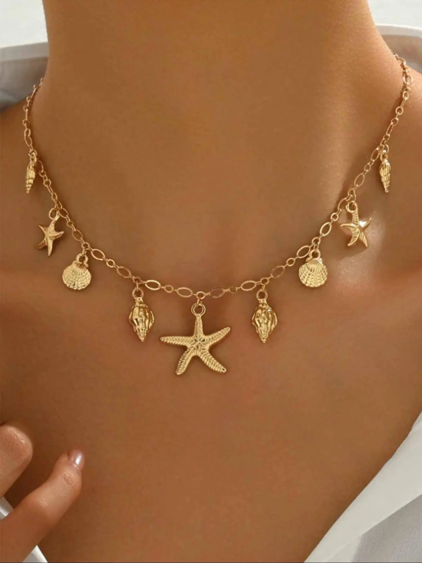 Women's Boho Style Starfish & Shell & Conch Design Layered Necklace, Vintage Trendy Pendant Necklace, Chic Jewelry as Gift for Girlfriend, Dainty Necklace, Trendy Charms Necklace, Beach Boho Necklace