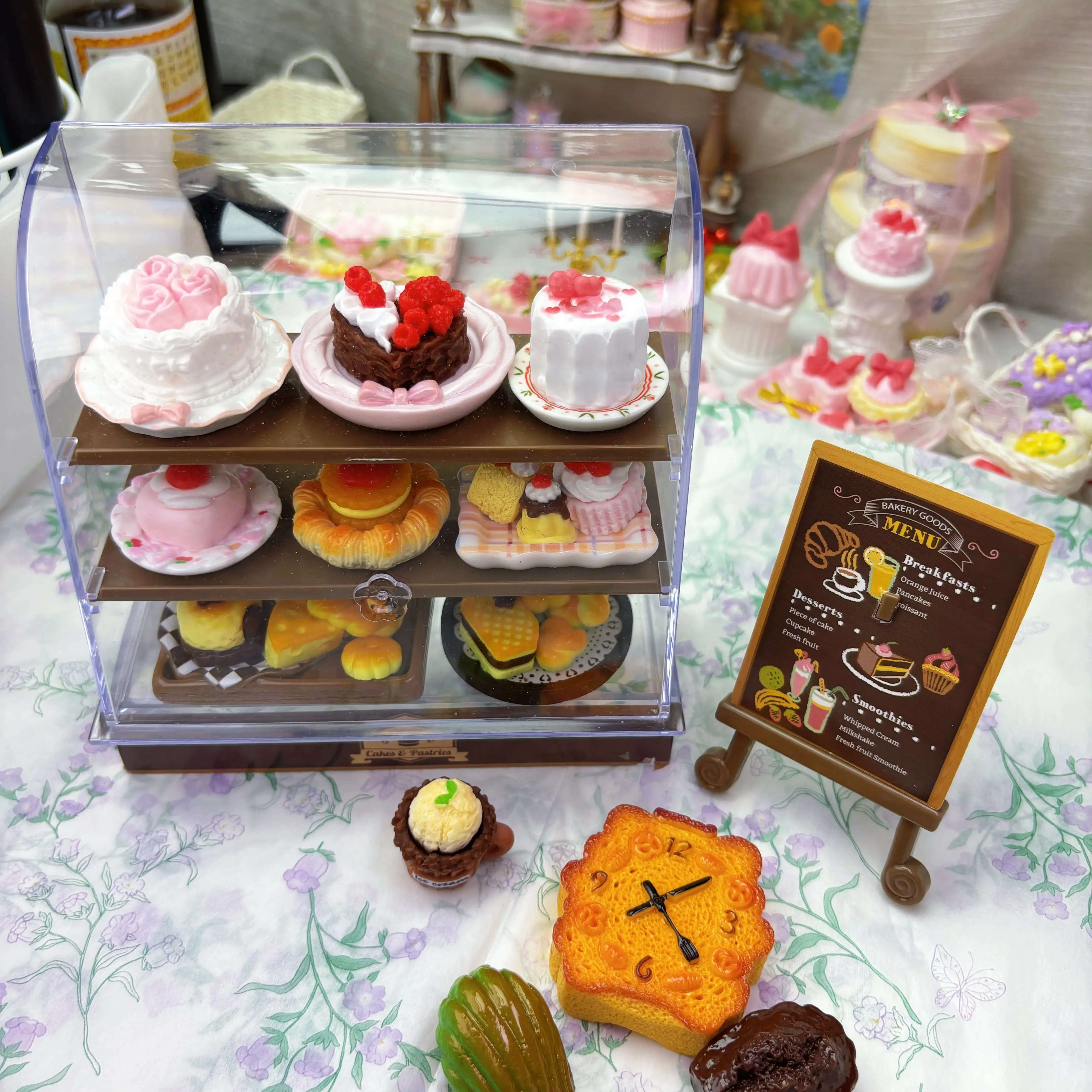 1/6 scale mini bakery bread taba squishies and cabinet kit