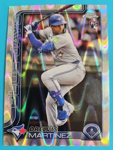 MLB - Orelvis Martinez (RC) - Ray Wave #105 - 2025 Topps Chrome